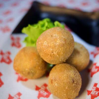 Cheesy Crispy Brisket Balls
